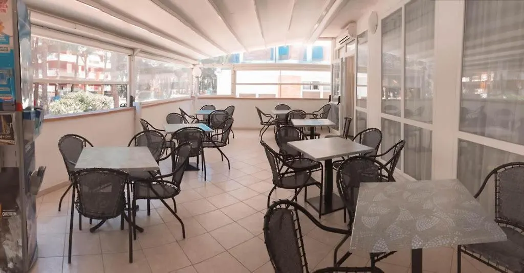 Hotel Zeus Cervia 3*,